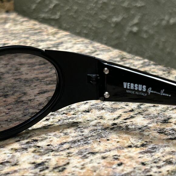 Vintage Versus by Versace Bug eye Goggle Sunglasses MOD.R50 - Picture 3 of 5